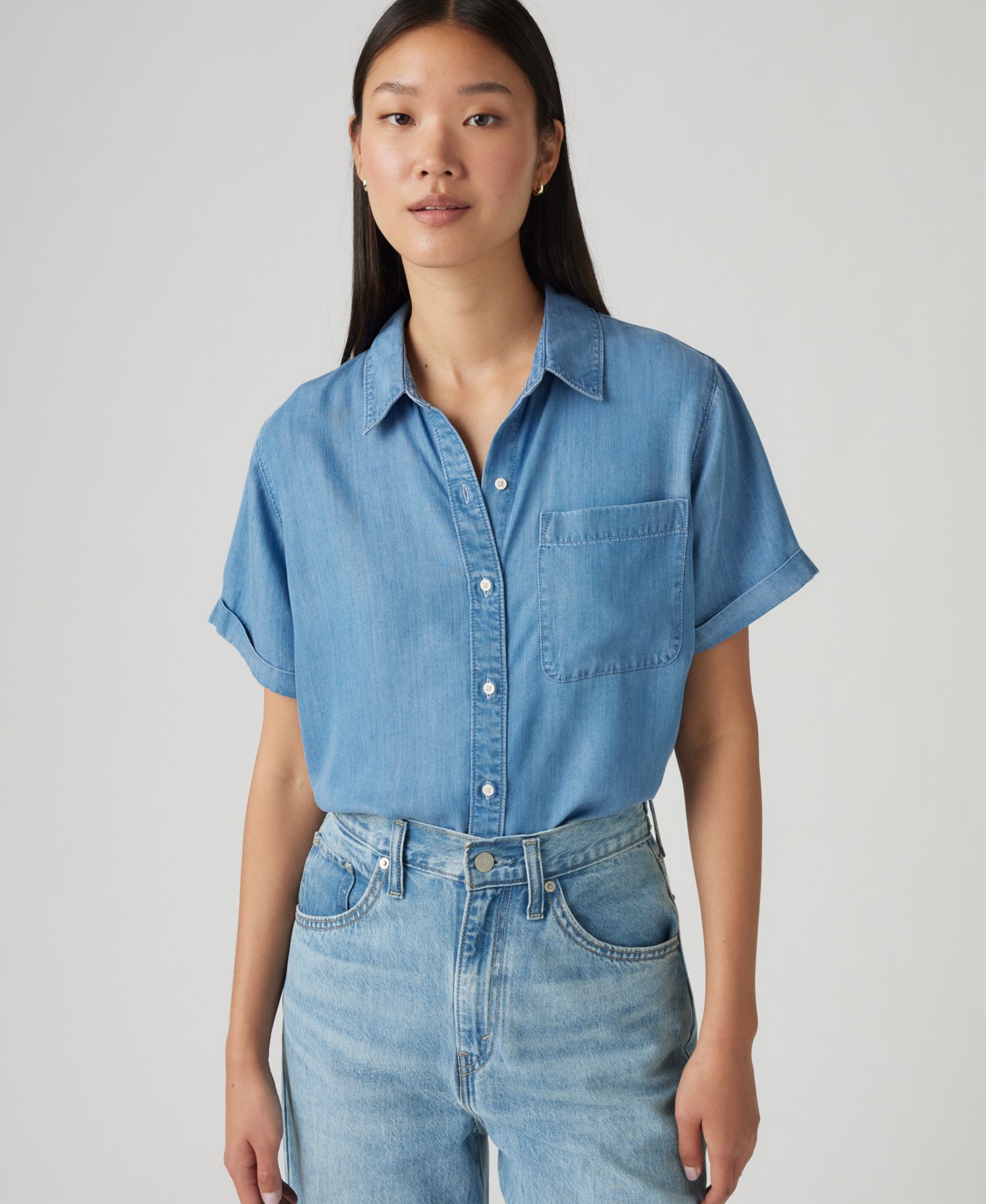 Levi's Women's Oakley Short-Sleeve Button Down Shirt