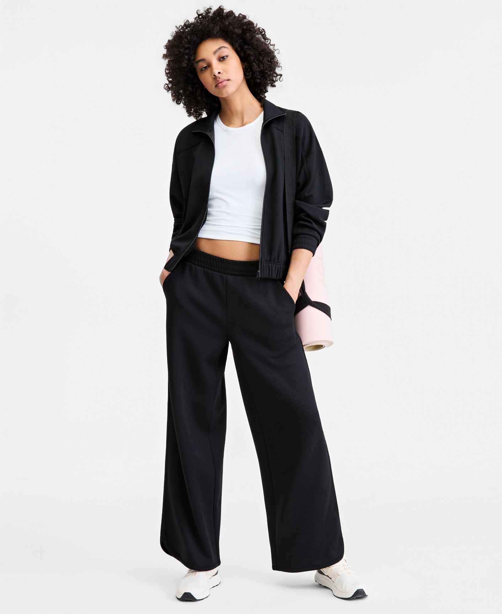 Женские брюки ID Ideology Butter Soft Open Hem