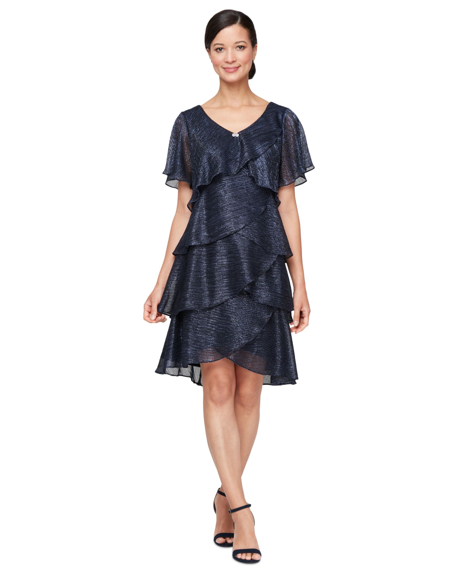 Платье SL Fashions Tiered Shimmer Shift