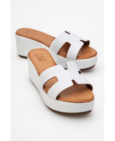 Кожаные сандалии Forever & Always Shoes Lia Platform Sandal (Women)