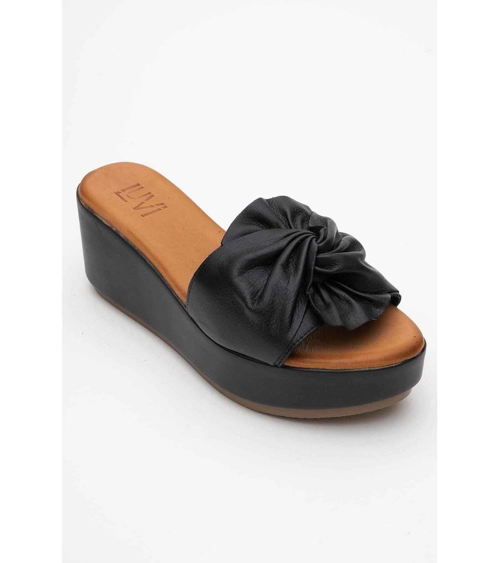 Женские босоножки Forever & Always Shoes Syndra Bow Wedge Leather