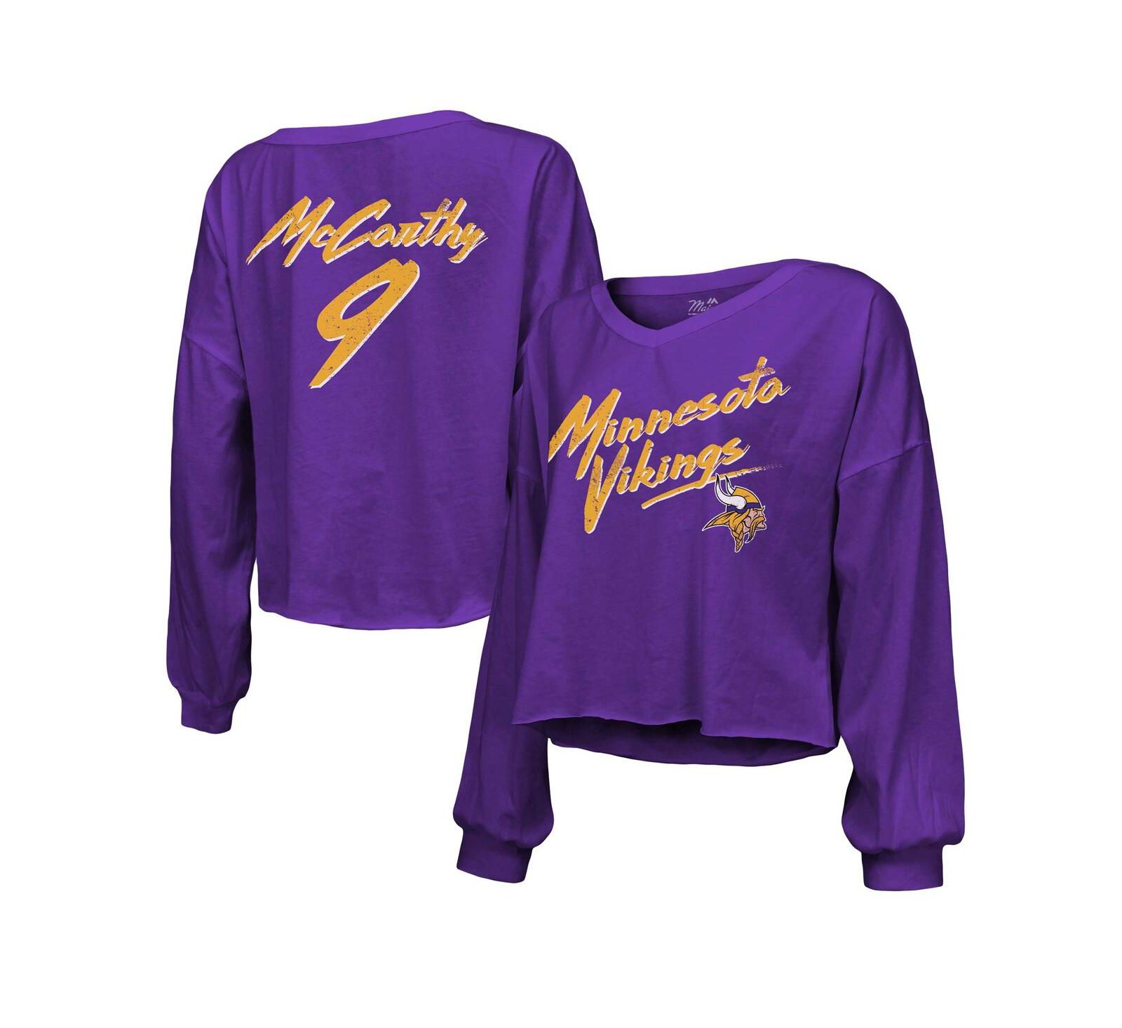 Женская укороченная футболка Majestic Minnesota Vikings J.J. McCarthy с длинным рукавом и V-образным вырезом