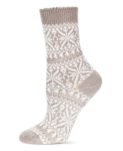 MeMoi Women's Traditional Cozy Snowflake Crew Socks