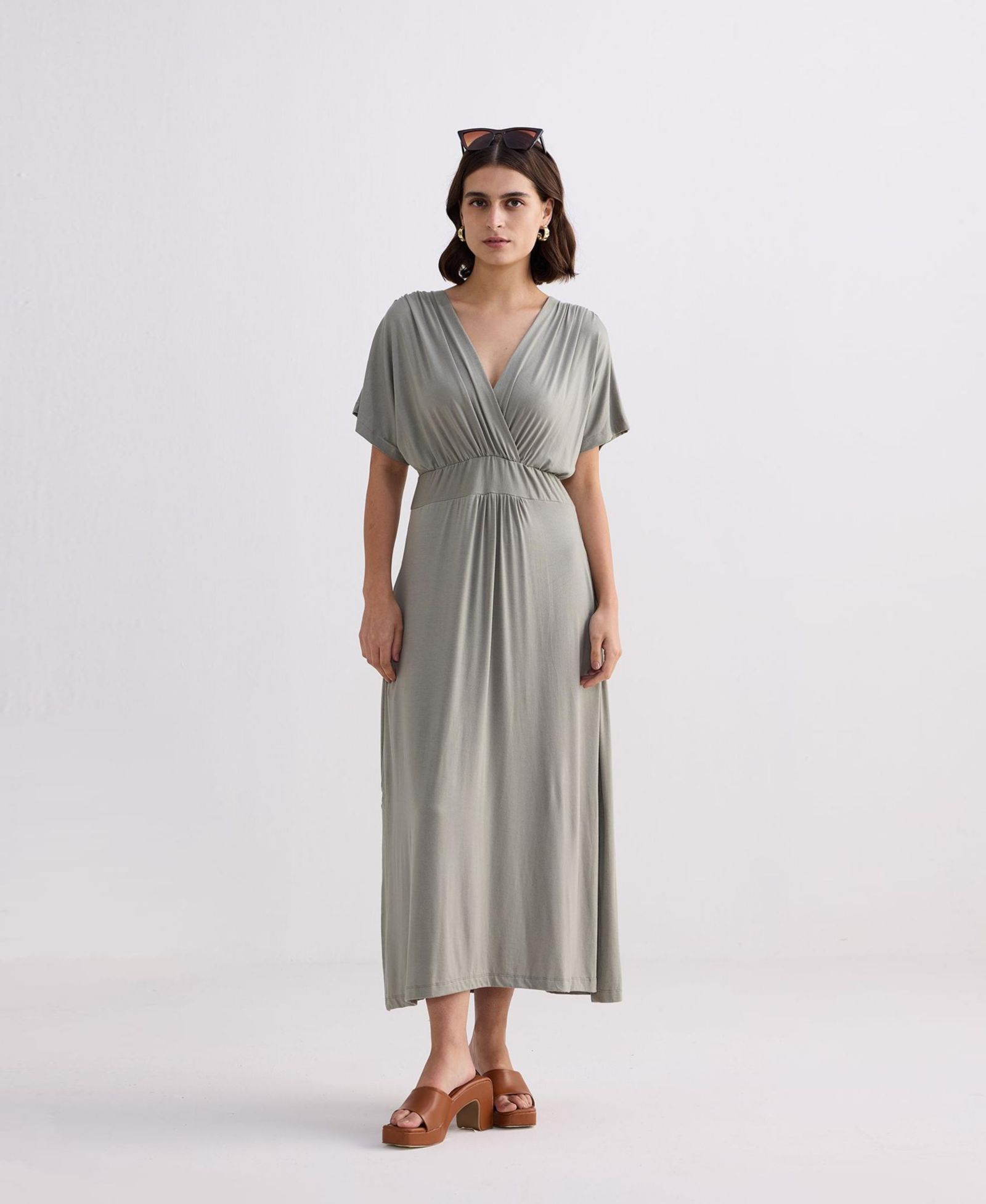 Макси-платье Reistor Women's FLowy A-Line с боковыми разрезами Light Olive