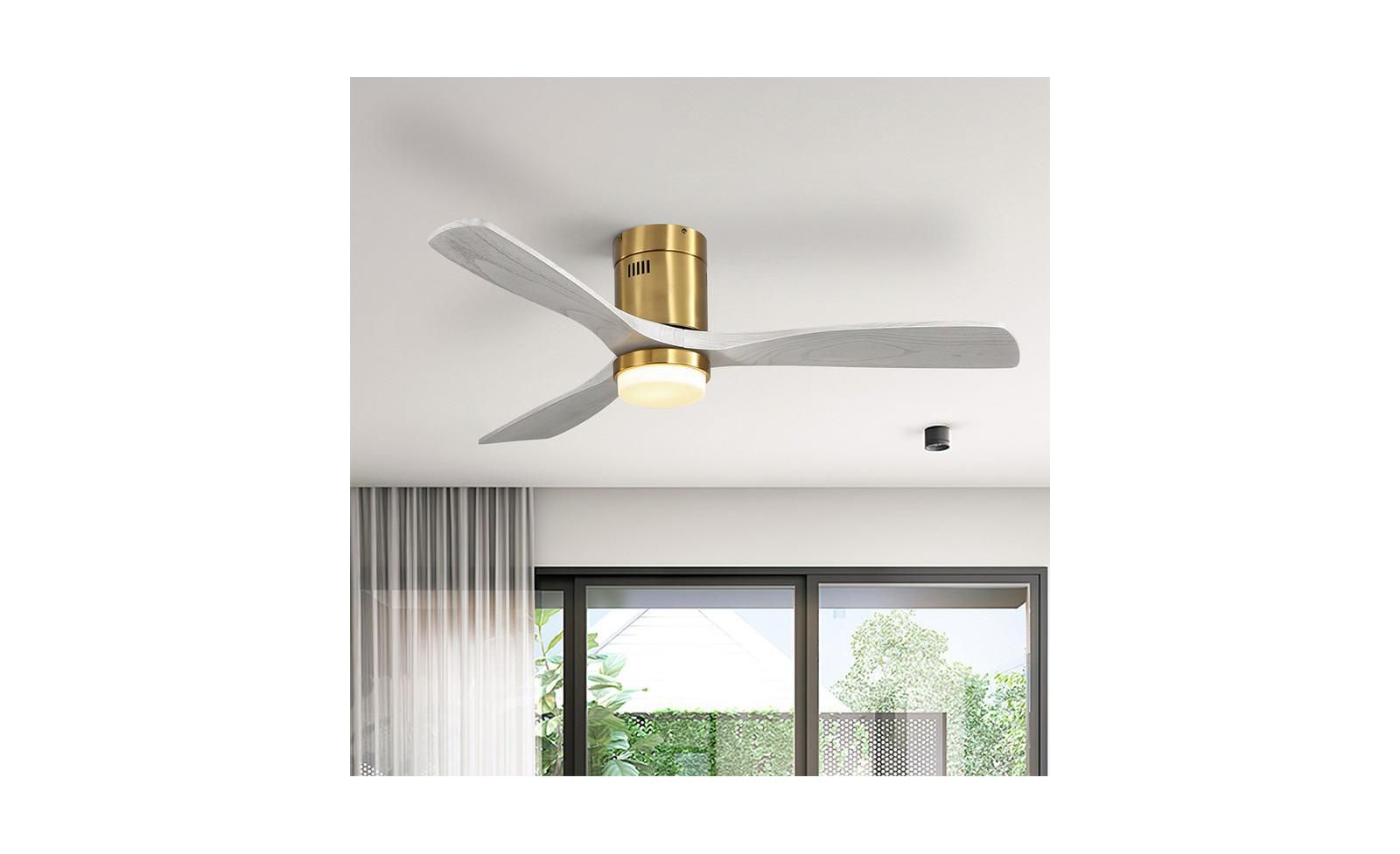 Потолочный вентилятор Sofucor 52 Inch 3 Solid Wood Blade Flush Mount с регулируемым светом Tri Color и пультом