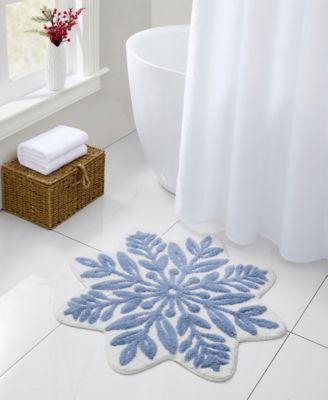 Hallmark Snowflake Shaped Tufted Holiday Bath Rug, 30" Round