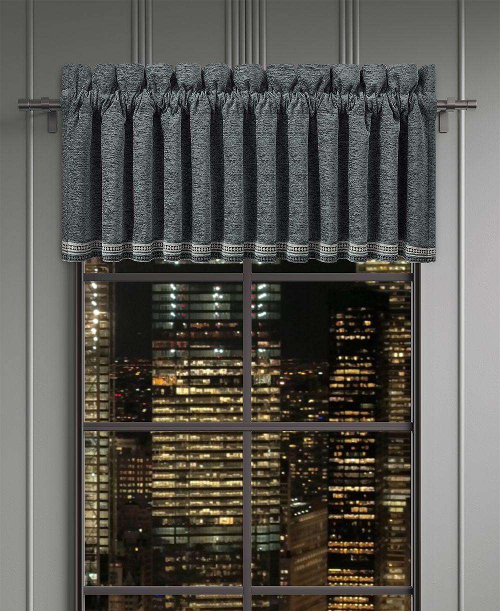 Прямая занавеска J Queen New York Parallel Window Straight Valance 18" x 88"