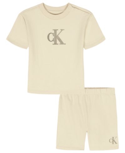 Комплект из 2 предметов для мальчиков Calvin Klein: футболка с коротким рукавом и шорты из футера