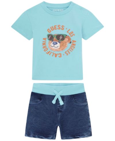 Комплект из 2 предметов GUESS: футболка с коротким рукавом и трикотажные джинсовые шорты для мальчиков