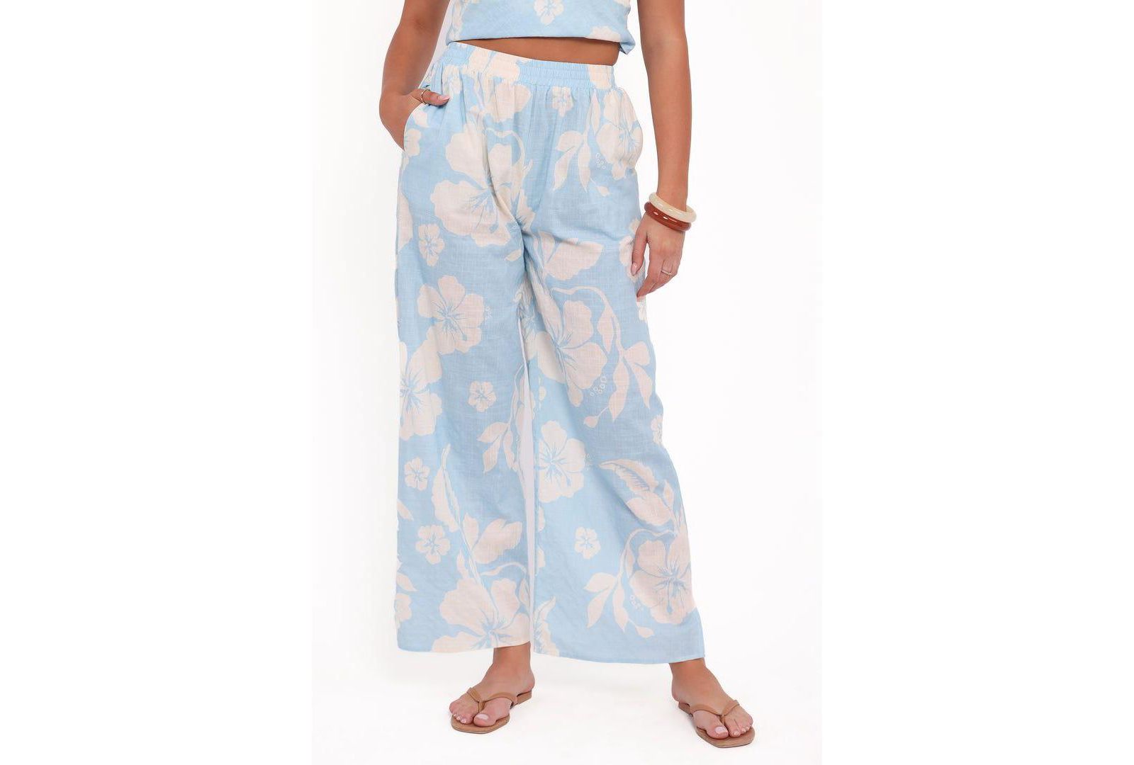 Petal and Pup Women's Lourdes Wide Leg Pant - Blue Hibiscus
