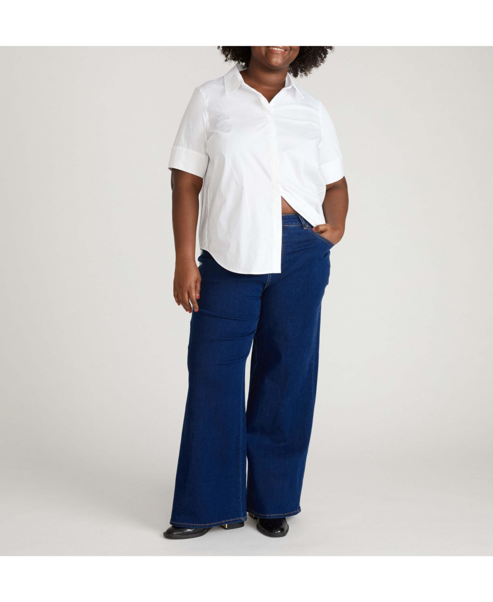 Universal Standard Women's Relaxed Bootcut Jeans