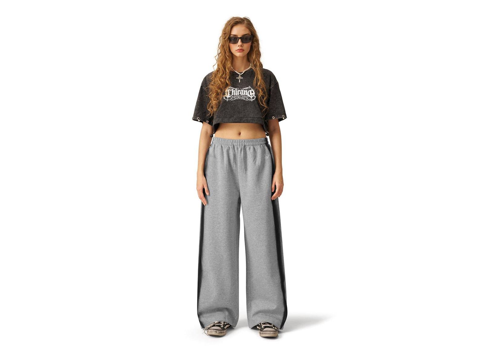 Aelfric Eden Women's Graffiti Heart Baggy Sweatpants