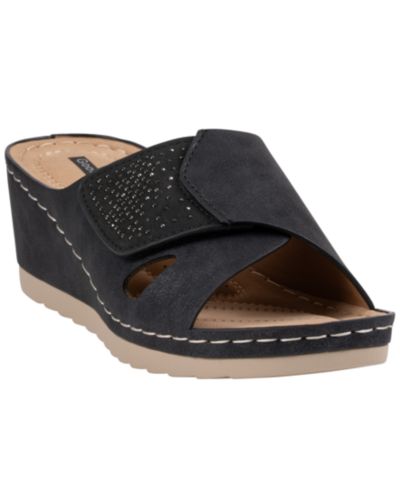 GC Shoes Женские сандалии Savina Embellished Round Toe Wedge