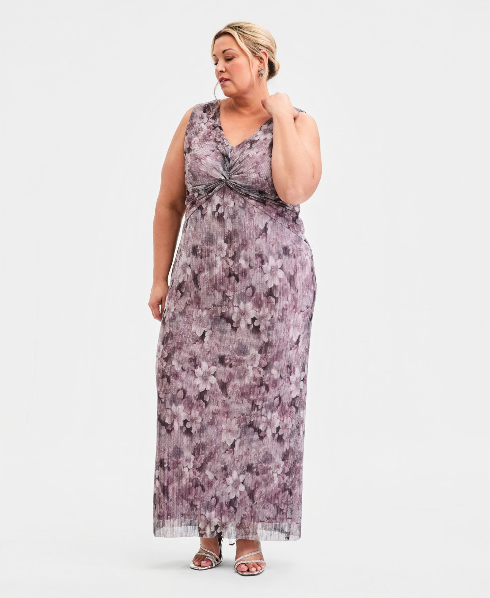 Женское платье Connected Plus size с металлическим цветочным принтом и драпировкой