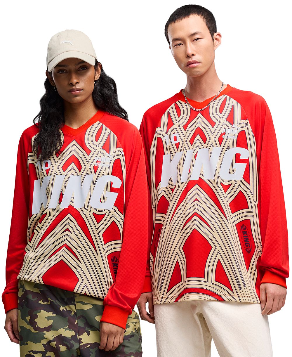 Puma Men's King Football Boot Standout Graphics T-Shirt