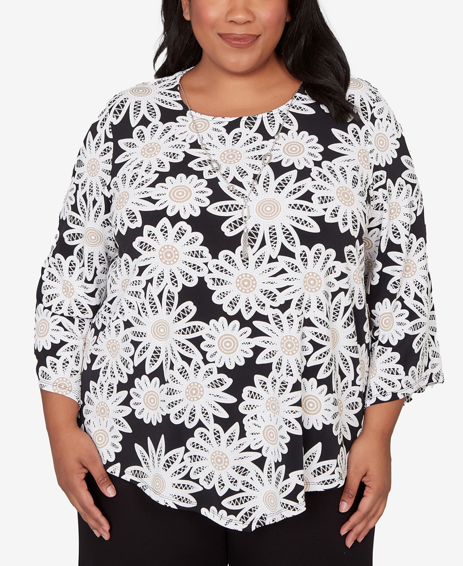 Alfred Dunner Plus Size Classic Daisy Pointed Hem Top с ожерельем