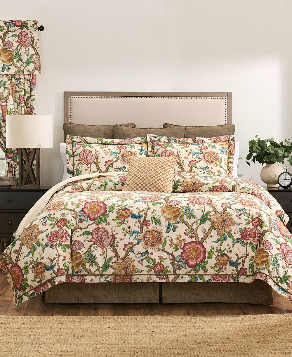 Комплект из 4 предметов Rose Tree Bronte Floral Comforter, Queen