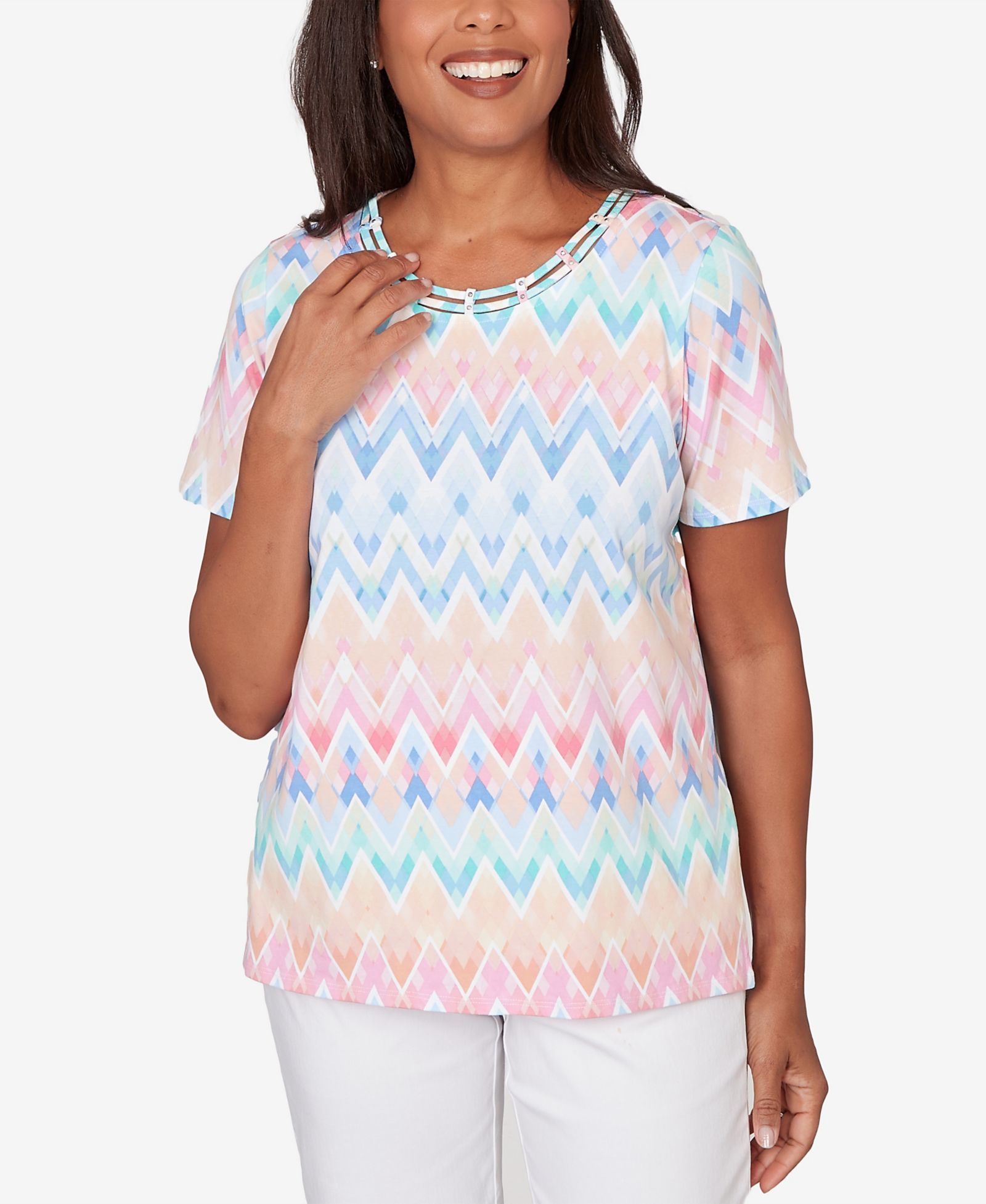 Alfred Dunner топ Petite Chevron с бисерным декором на шее