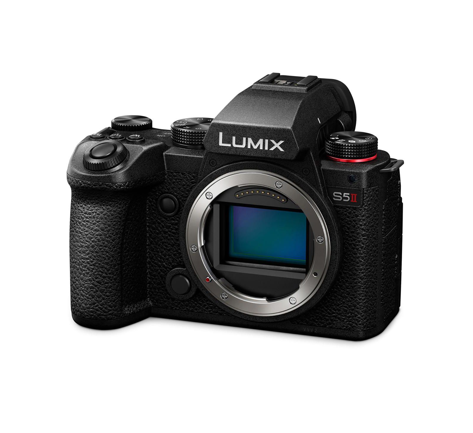 Беззеркальная камера Panasonic LUMIX S5II