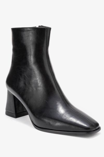 Prologue Shoes Women's Arven Block Heel Boot