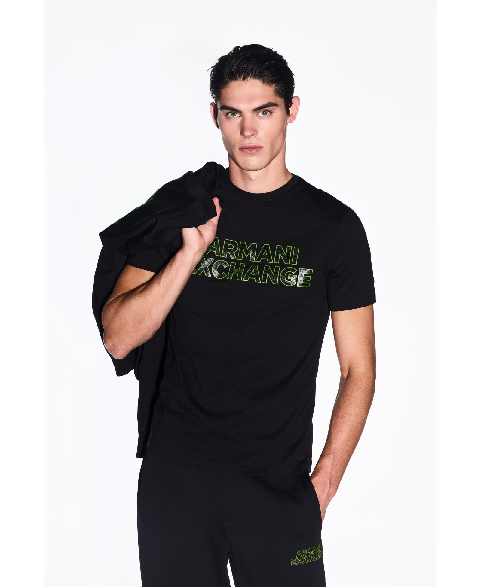 A|X Armani Exchange Мужской Elevated Logo T-Shirt
