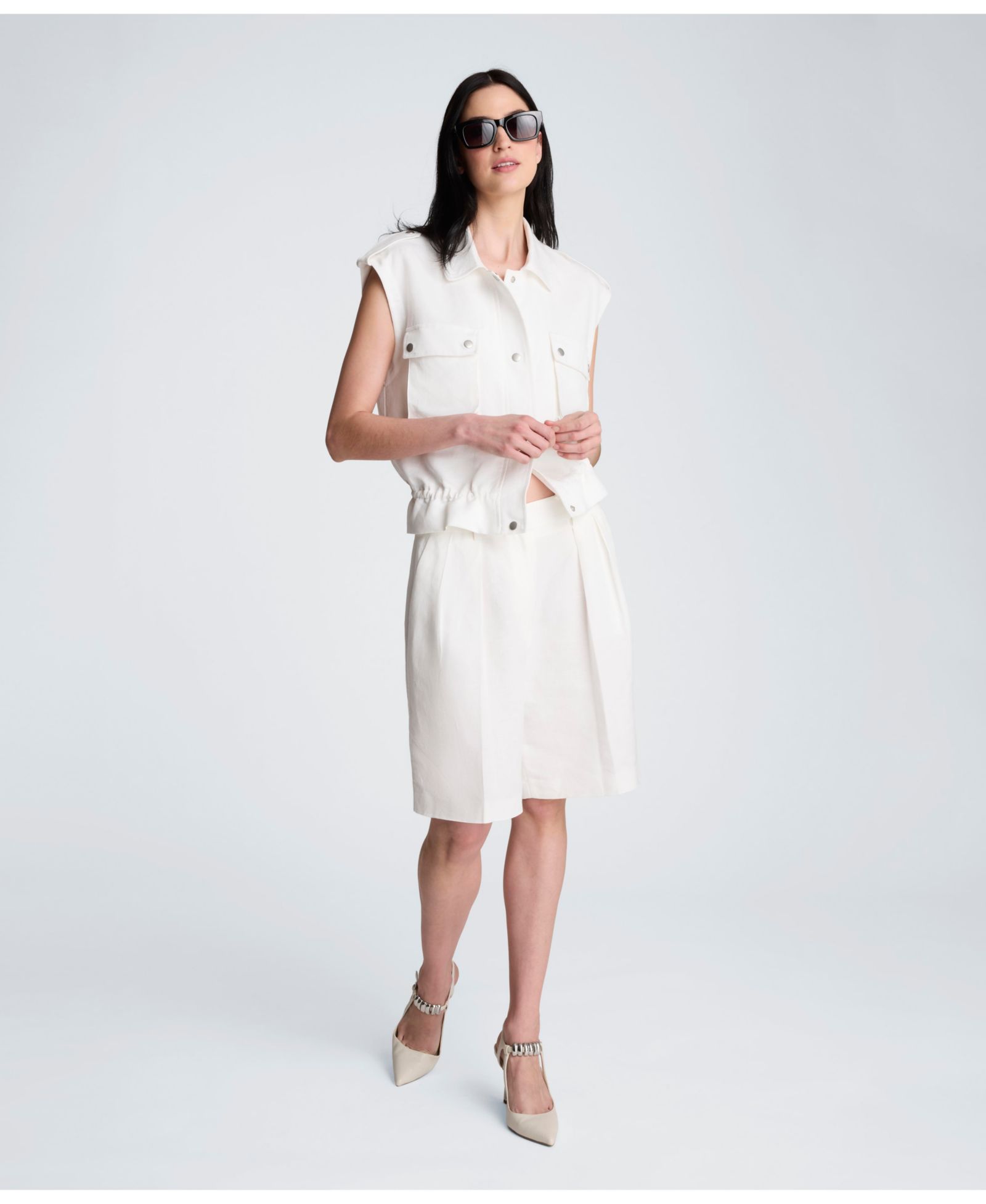 Kenneth Cole Women's High-Rise Pleated Linen Blend Shorts