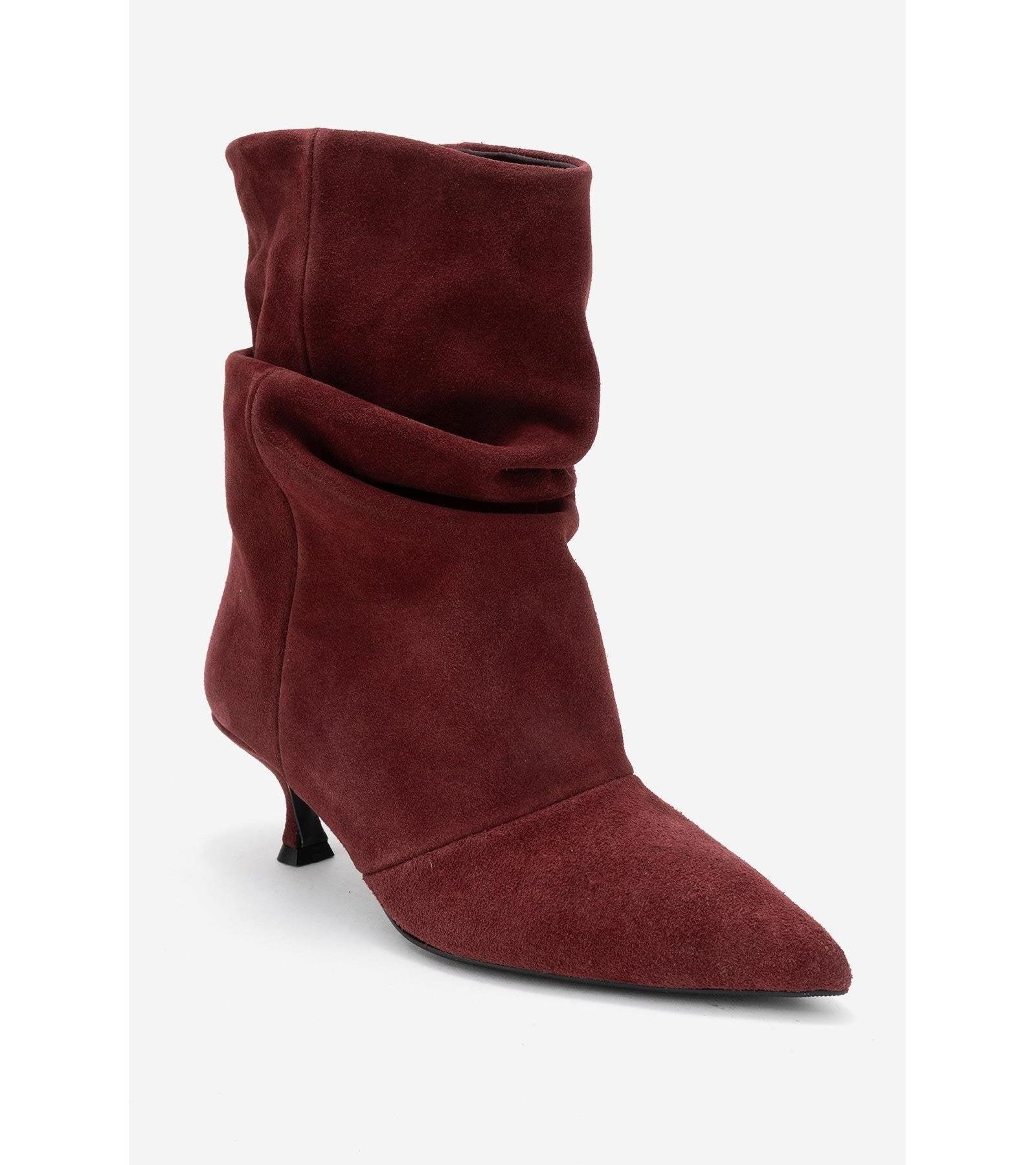 Женские кожаные ботильоны Forever & Always Shoes Balei с острым носом