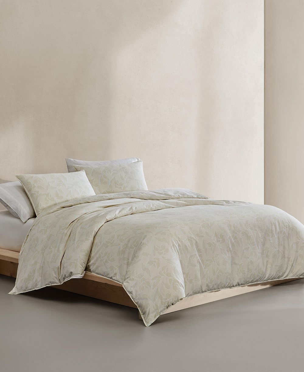 Calvin Klein Комплект постельного белья Comforter Set, King, Yellow Leaves Washed Percale