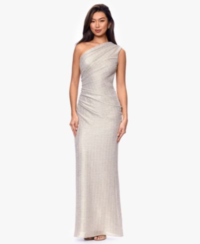 Женское вечернее платье Betsy & Adam Metallic Crinkle Ball Gown
