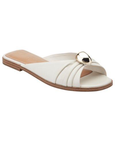 Женские сандалии Marc Fisher LTD Dalani Ornamented Ruched Flat Slip-On