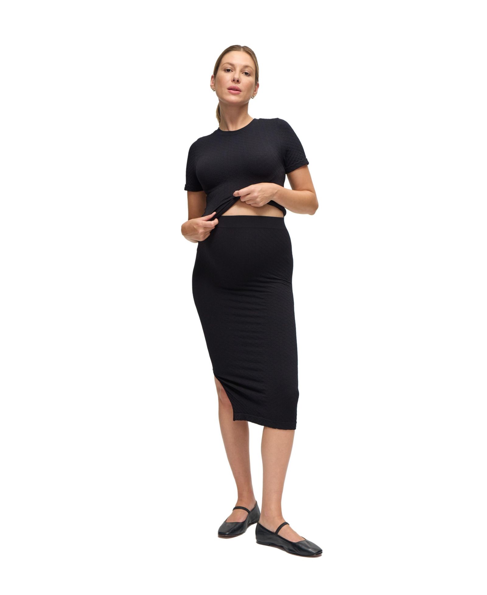 Ingrid + Isabel Maternity Ingrid + Isabel Seamless Rib Short Sleeve Top & Skirt Set.