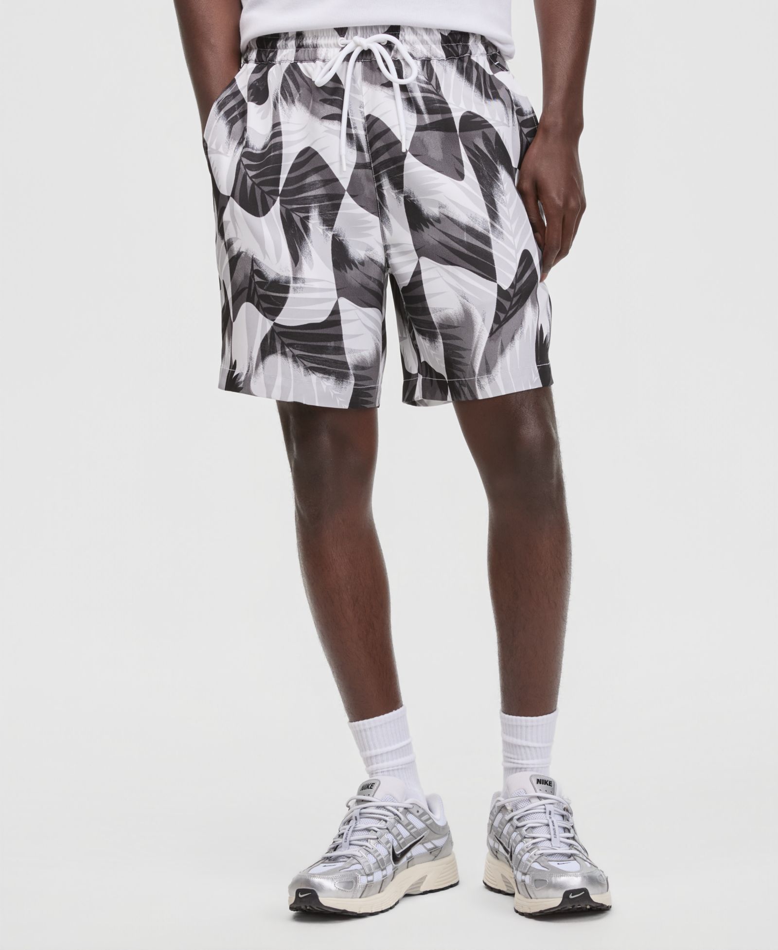 Mode of One Men's Groove Palm Drawstring 6.5" Shorts, Macy's Exclusive