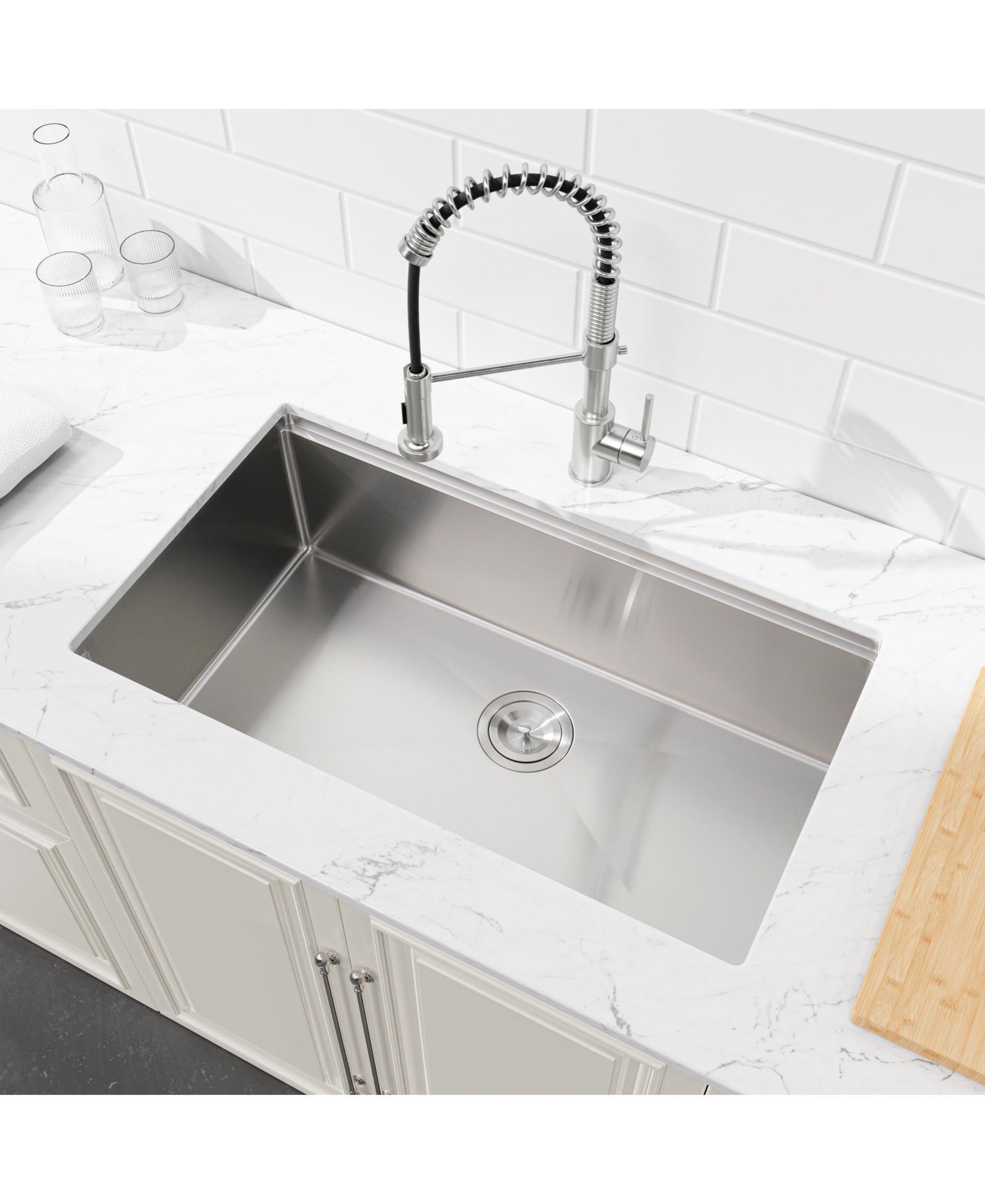flynama 30x19inch Stainless Steel Kitchen Sink Single Bowl Undermount Handmade with Cutting Board