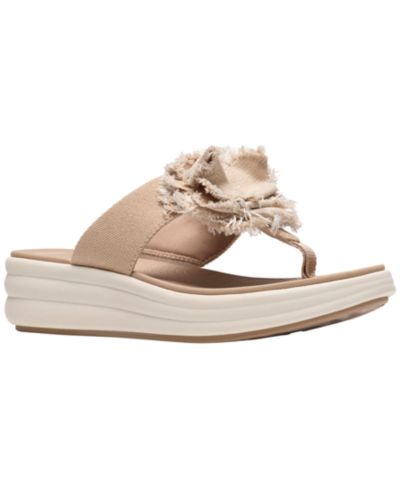 Женские сандалии Clarks Cloudsteppers Drift Rose Round Toe