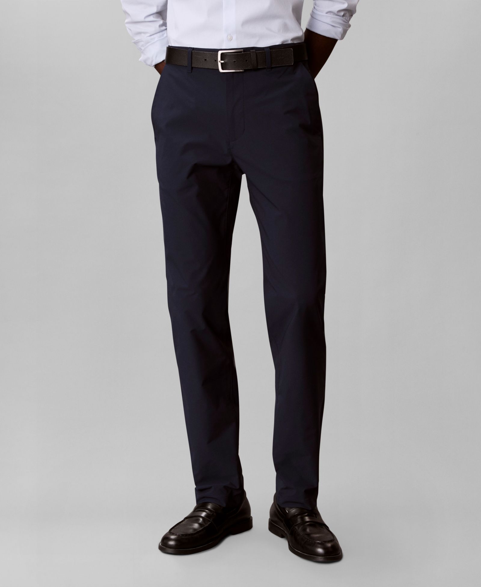 Calvin Klein Мужские брюки Tech Stretch Slim-Fit