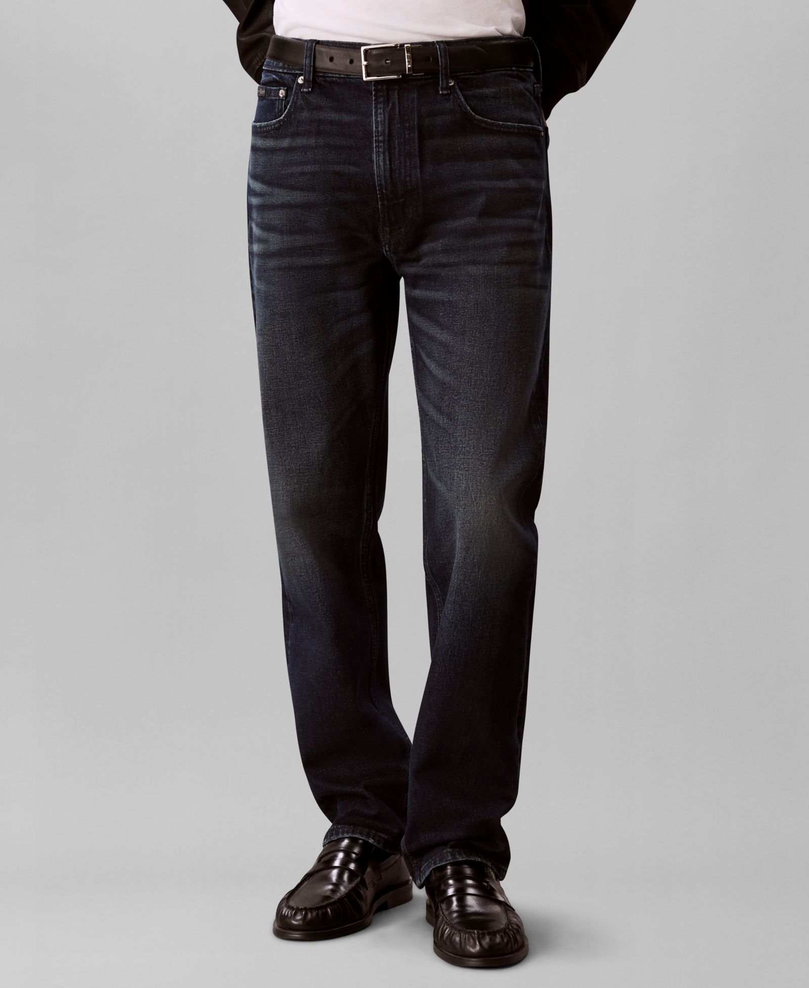 Calvin Klein Men's Standard Straight Fit Stretch Denim Jeans