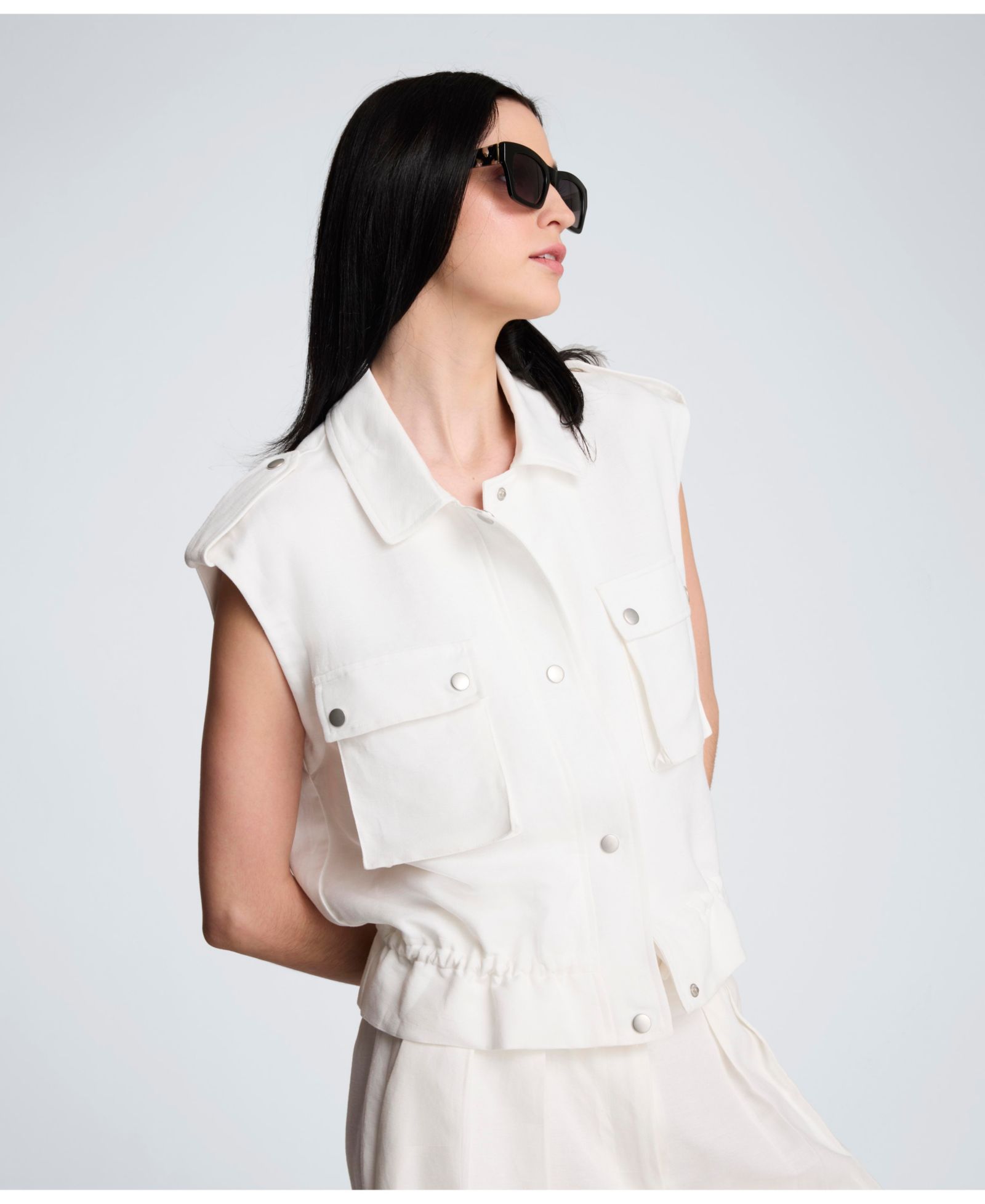 Kenneth Cole Women's Collared Patch Pockets Linen Vest