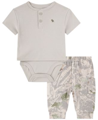 abercrombie kids Baby Boys' Short-Sleeve Bodysuit and Cargo Pants, 2-Piece Set