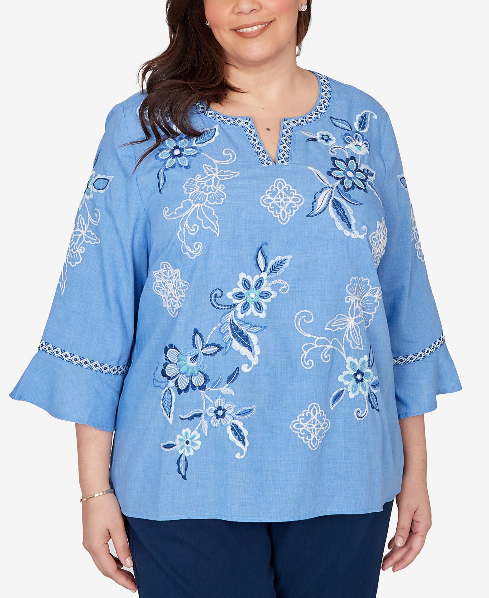 Alfred Dunner Plus Size Mykonos цветочный текстурированный вышитый топ с V-образным вырезом