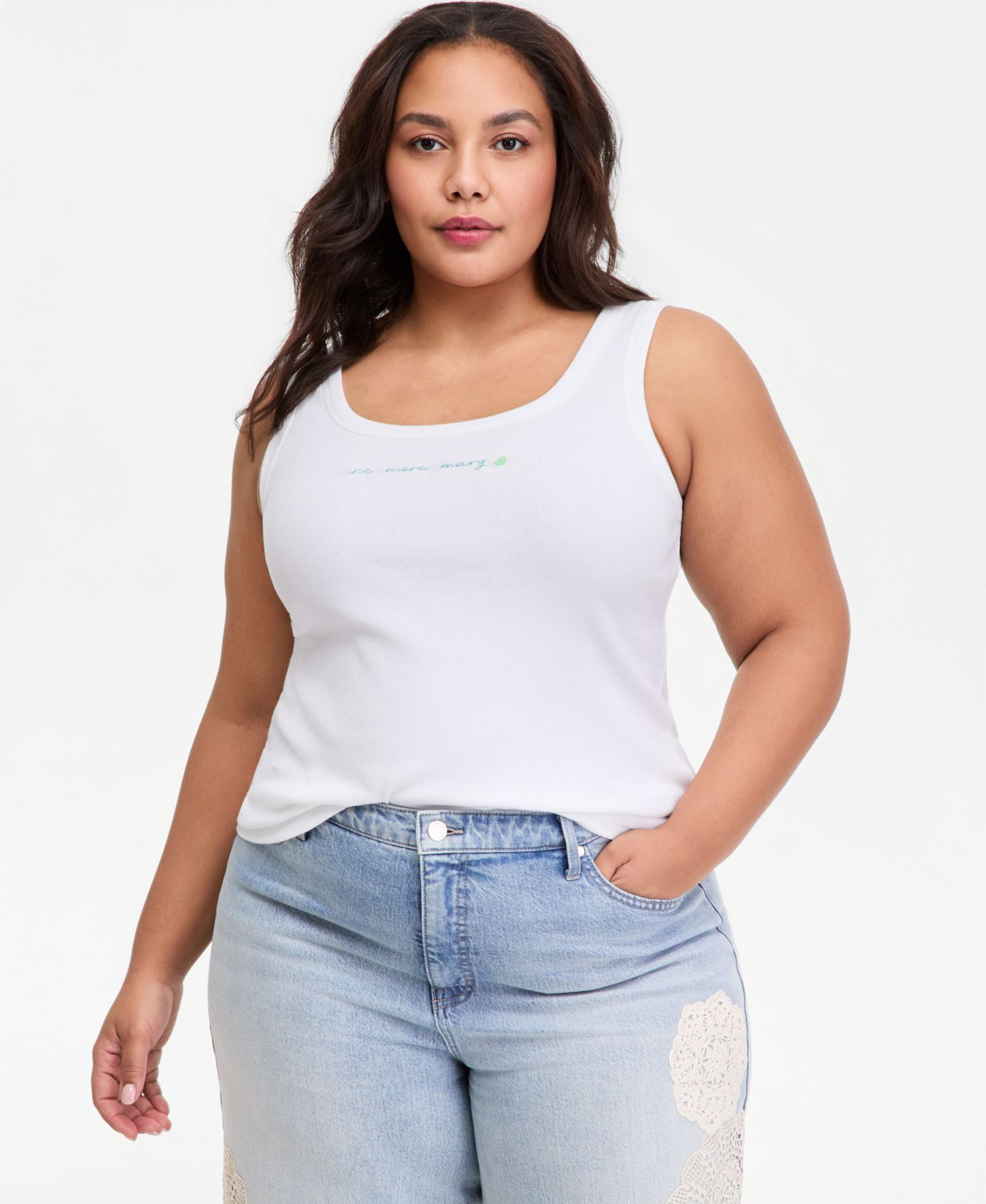 Топ Plus Size On 34th с вырезом лодочкой и вышивкой маргаритками
