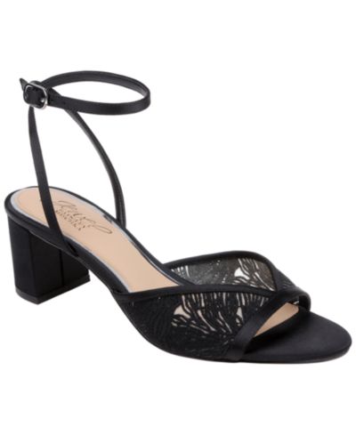 Jewel Badgley Mischka Women's Zaira Round Toe Sandals