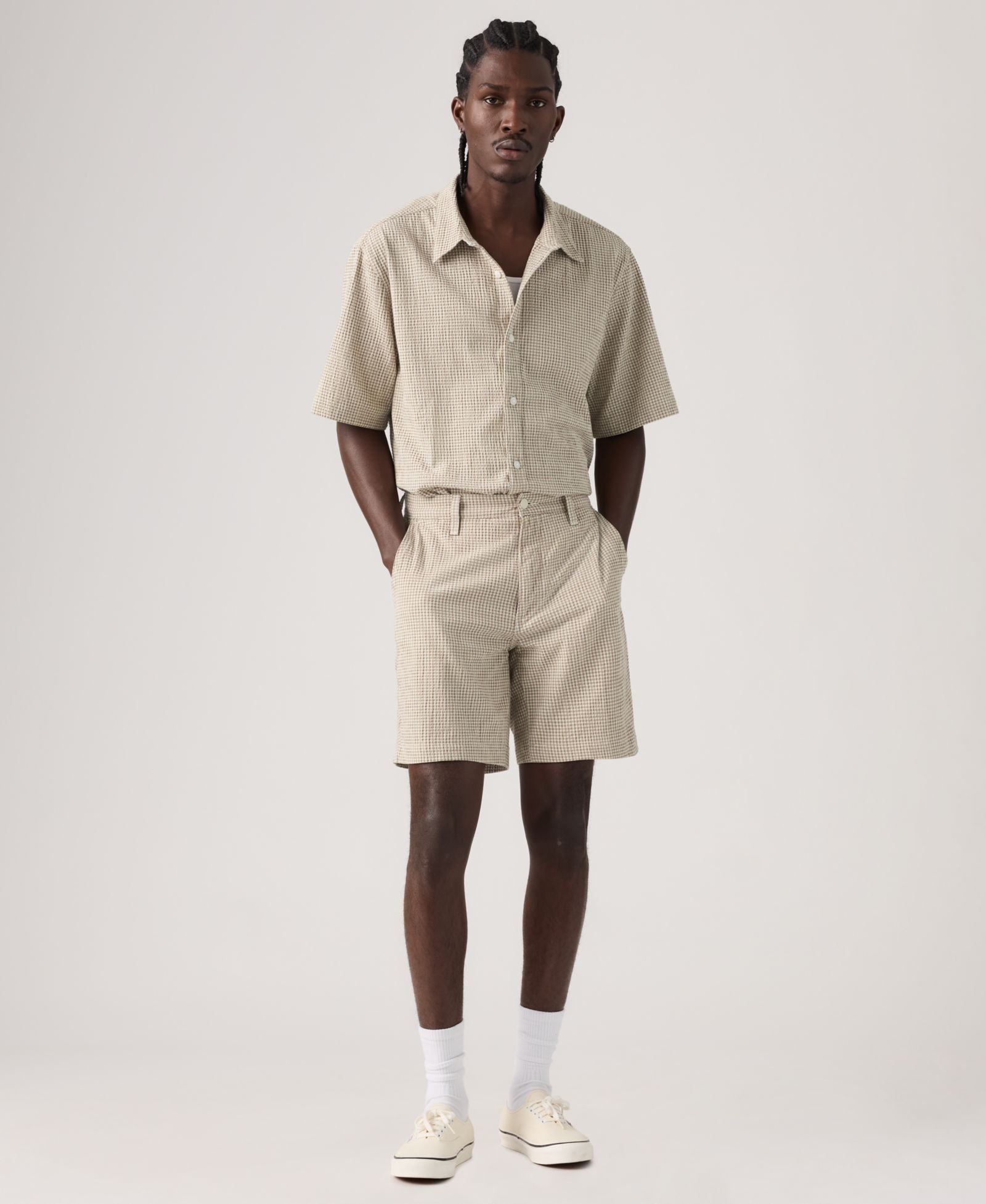 Levi's Premium Men's Authentic Regular-Fit 8" Chino Shorts