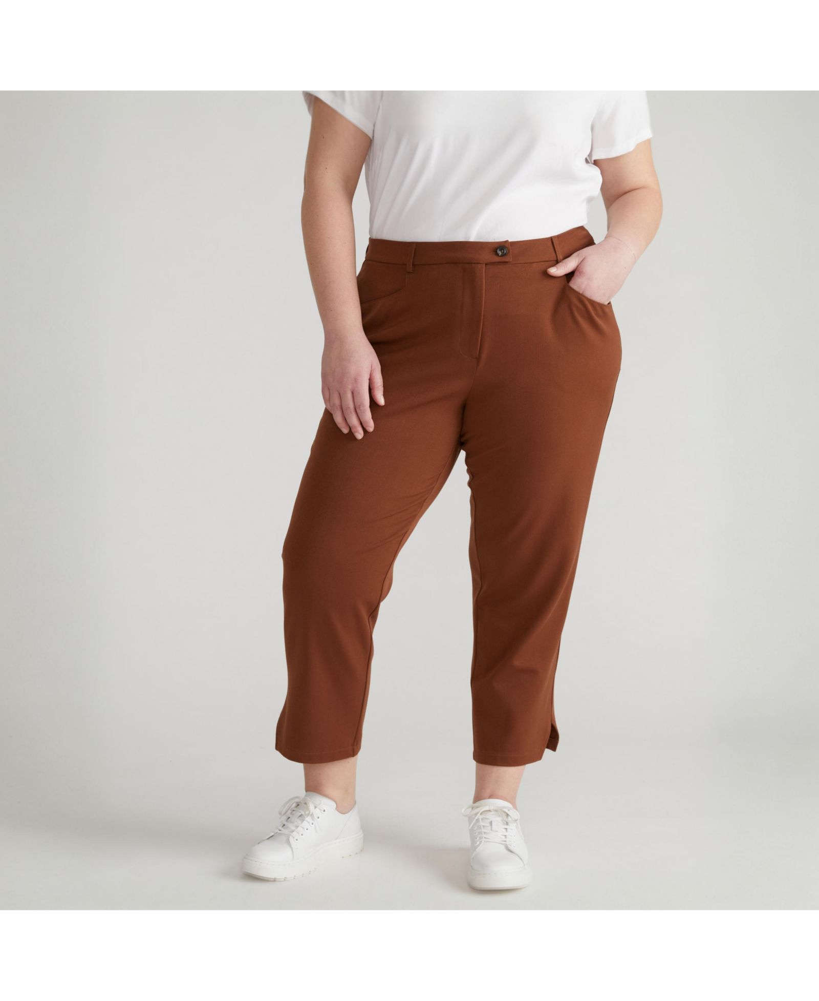 Universal Standard Plus Size All Day Mercer Tapered Leg Pants