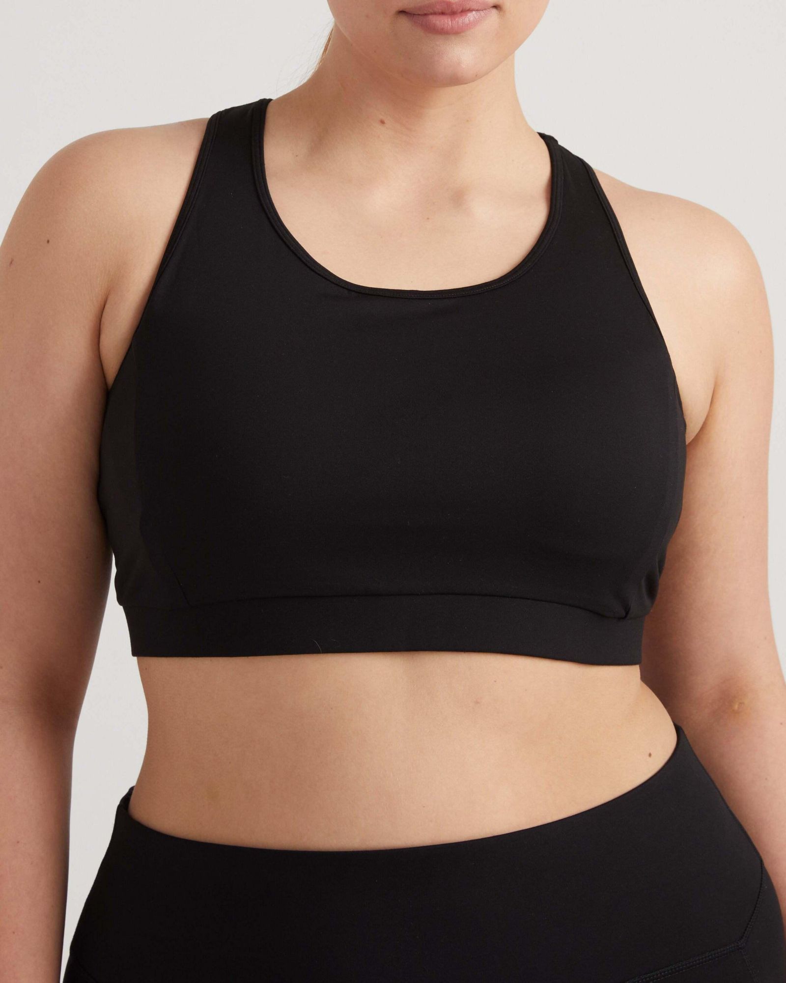 Спортивный бюстгальтер Universal Standard Plus Size с закрытой спиной