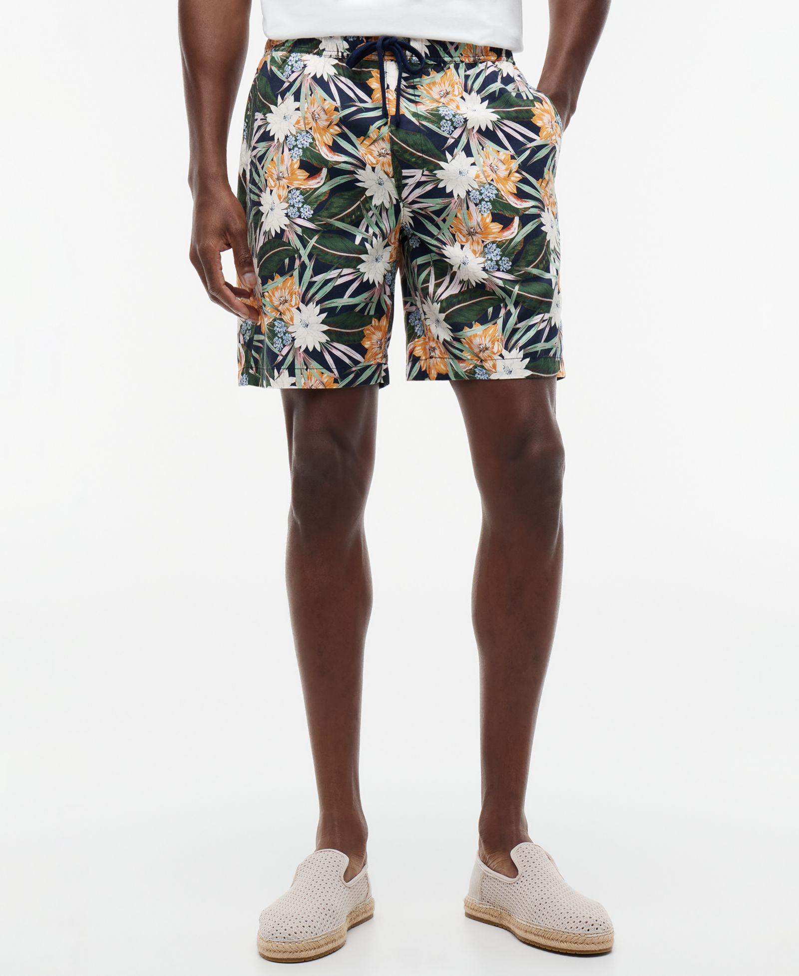 Tommy Hilfiger Men's Dover Regular-Fit 8" Floral Drawstring Shorts