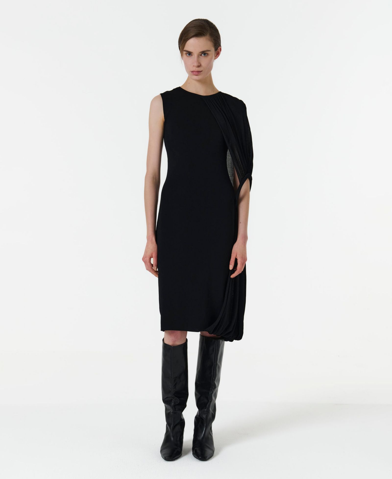 Женское трикотажное платье Leem Asymmetric Shoulder Hoop Knit