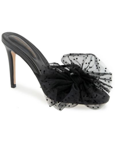 Женские босоножки на каблуке Christian Siriano Joxa Flower