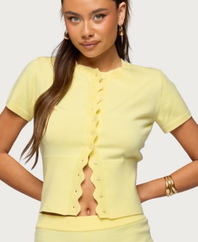 Edikted Women's Rosie Scalloped Knit Button Up Top