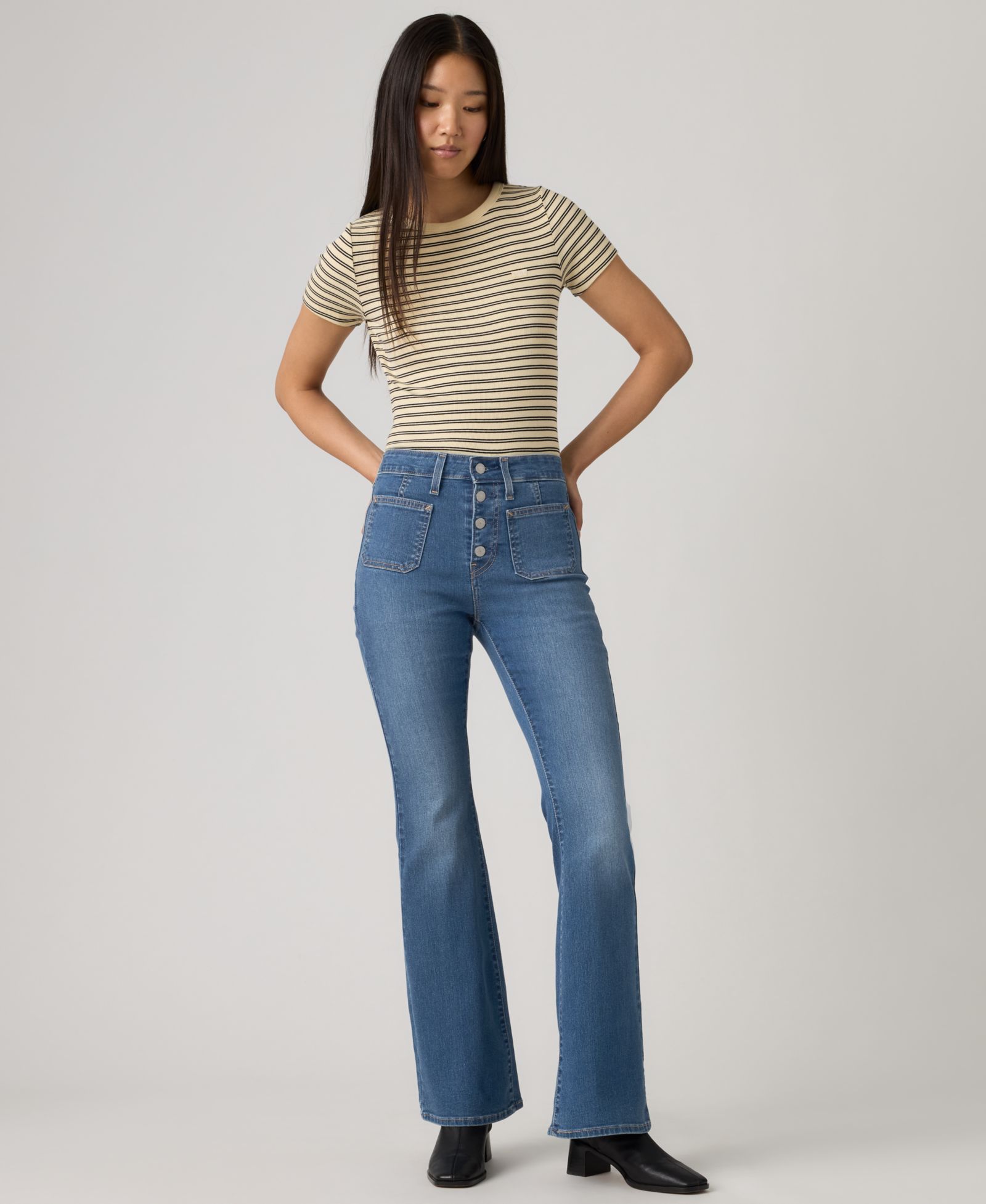 Levi's Women's 726 Patch Pocket High-Rise Slim-Fit Flare Jeans