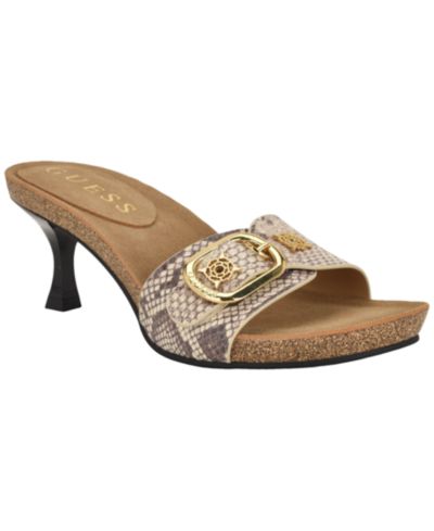 Женские босоножки GUESS Women's Dexta Ornamented Slip-On Kitten Heel